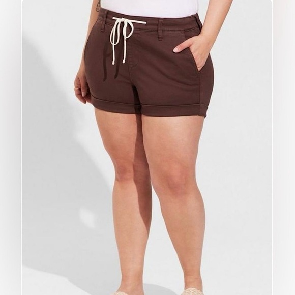 NWT Torrid 3.5 Inch Pull On Stretch Twill‎ Boyfriend Shorts Puce Brown Purple 2X - Picture 1 of 11
